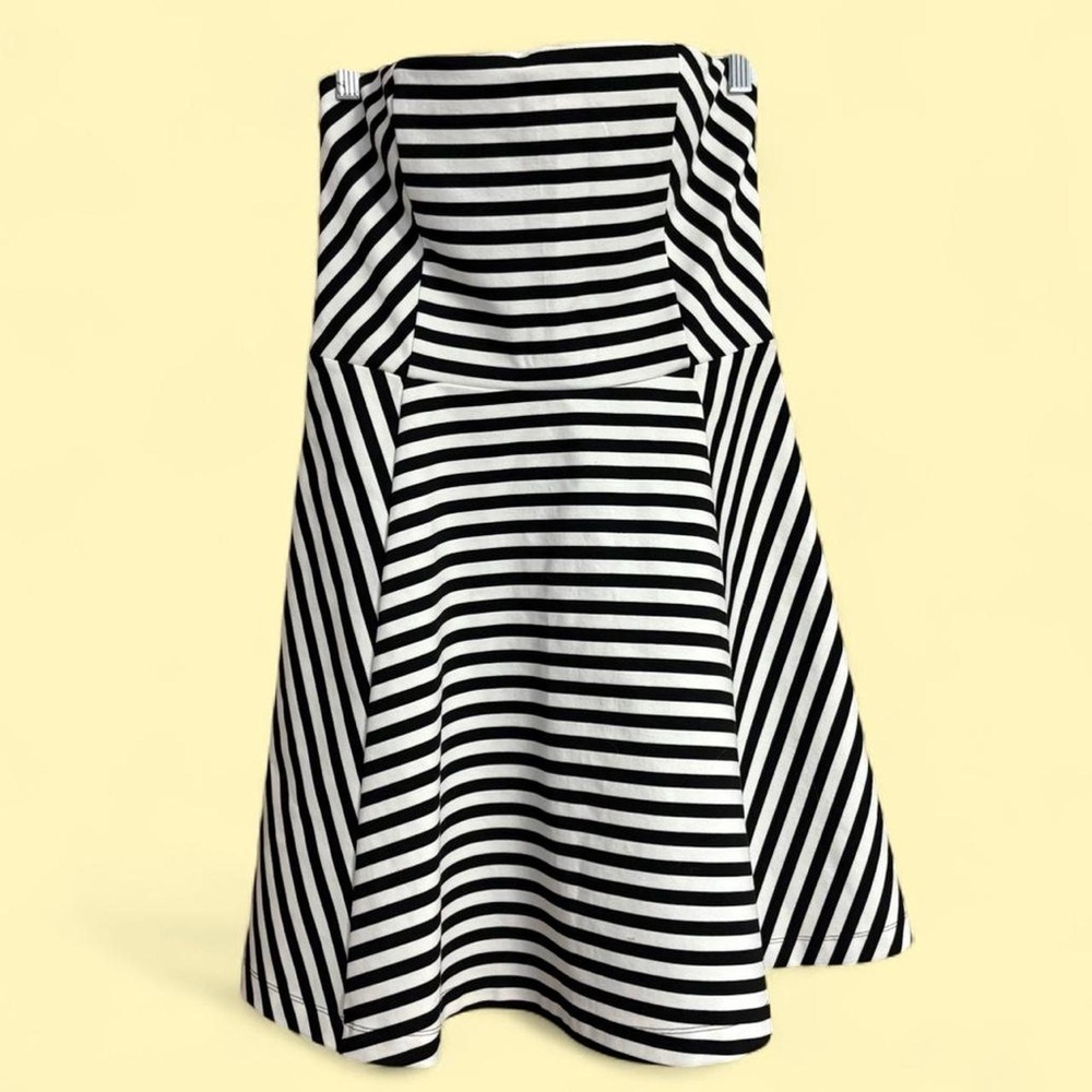 Perfect for Retro Barbie!! Express  Strapless Dress